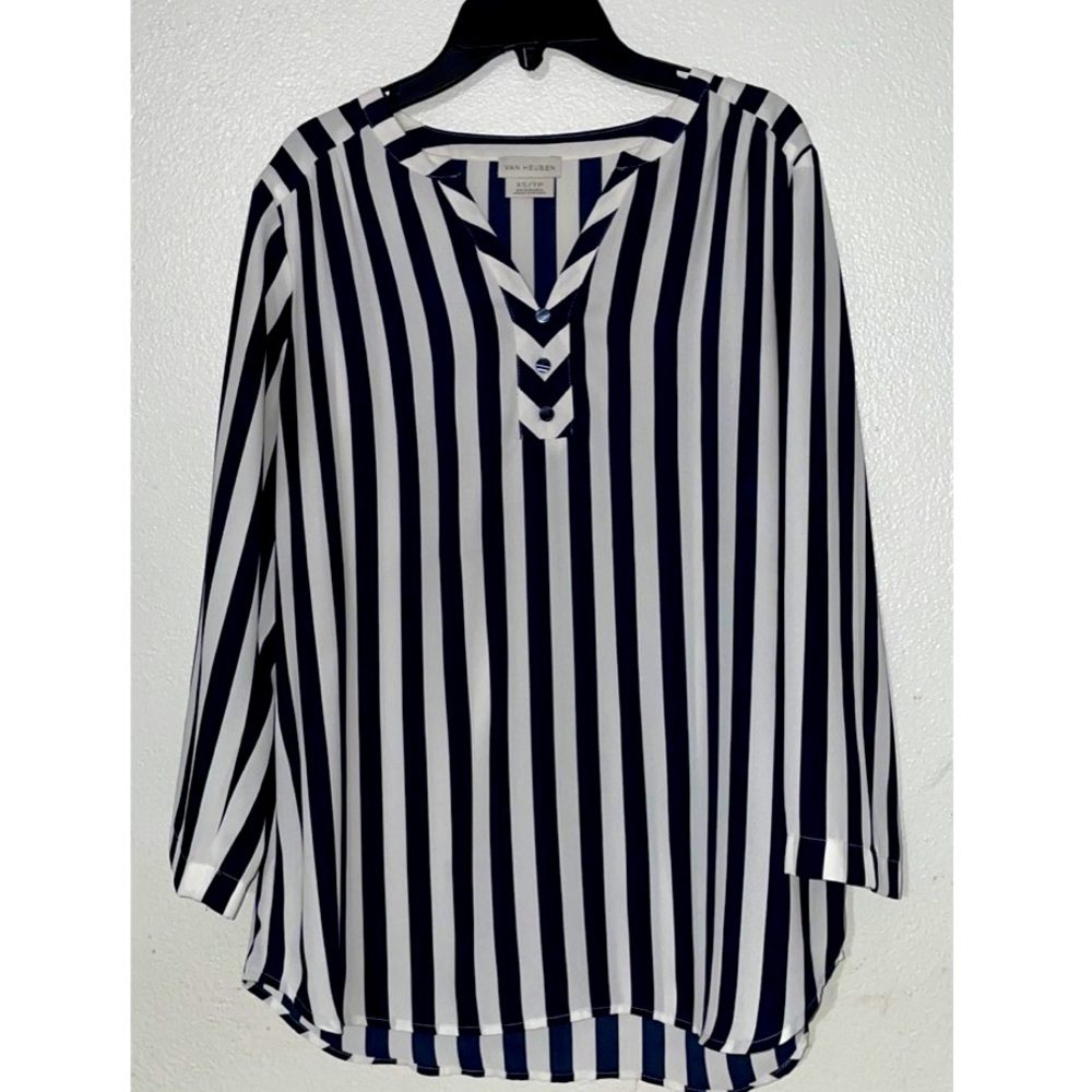 striped top